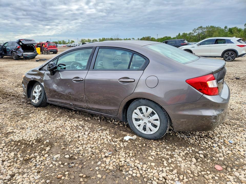 Снимка 2 от търг – 2012 HONDA CIVIC с VIN 19XFB2F50CE032204