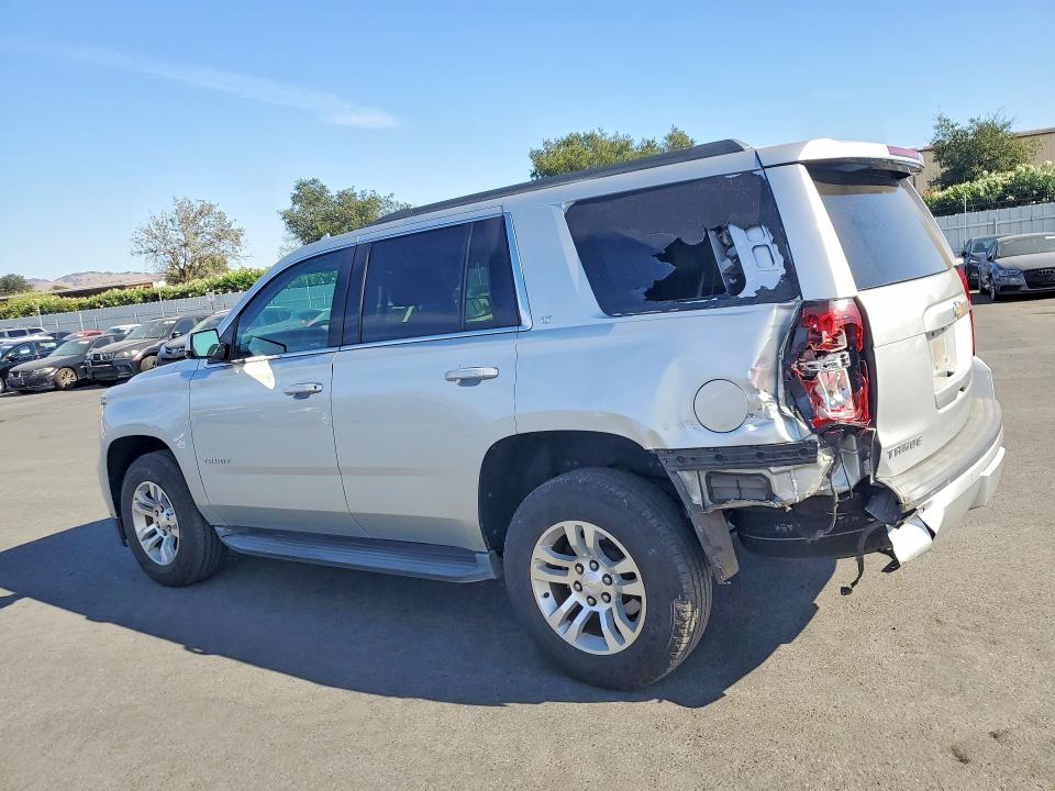 Photo 2 from auction – 2016 CHEVROLET TAHOE with VIN 1GNSCBKC6GR396659