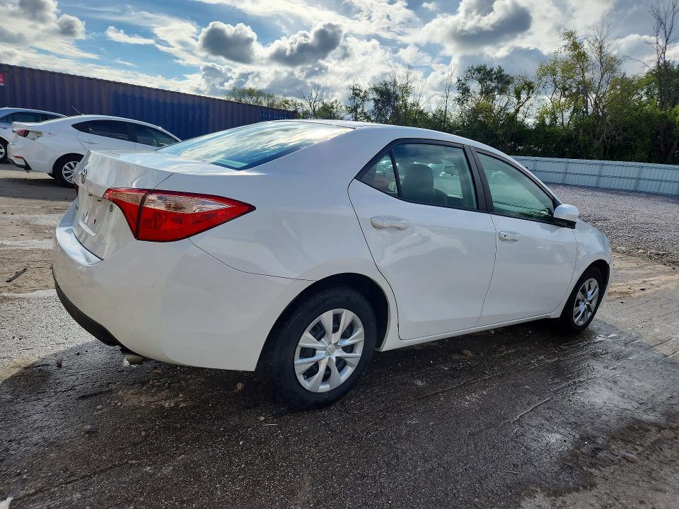 Photo 3 from auction – 2017 TOYOTA COROLLA with VIN 2T1BURHE2HC774768