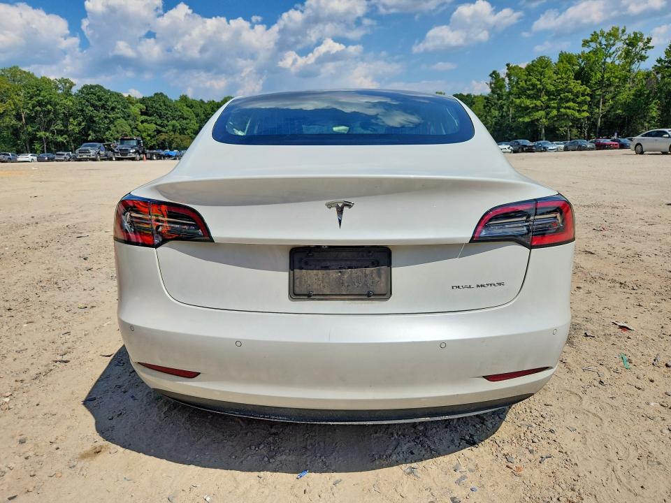 Photo 6 from auction – 2020 TESLA MODEL 3 with VIN 5YJ3E1EB7LF665563