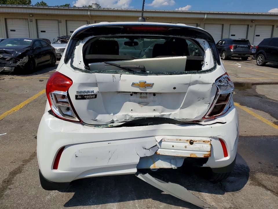 Снимка 6 от търг – 2017 CHEVROLET SPARK с VIN KL8CB6SA9HC761743