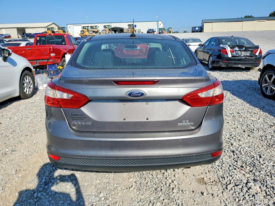 Photo 6 from auction – 2013 FORD FOCUS with VIN 1FADP3F29DL188812
