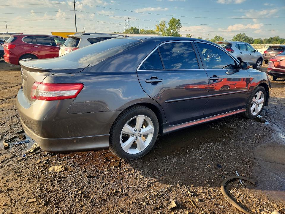 Photo 3 from auction – 2011 TOYOTA CAMRY with VIN 4T1BF3EK1BU604313