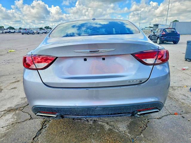 Zdjęcie 6 z aukcji – 2015 CHRYSLER 200 z VIN 1C3CCCBB7FN747437