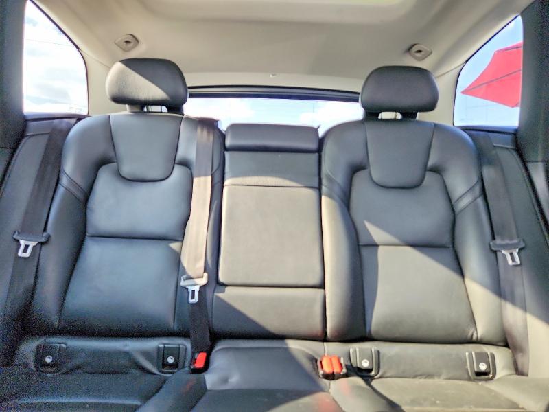 Photo 10 from auction – 2018 VOLVO XC60 with VIN LYVA22RL0JB113779