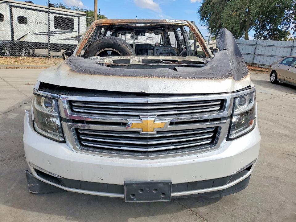 Photo 5 from auction – 2017 CHEVROLET SUBURBAN with VIN 1GNSCJKC5HR398477