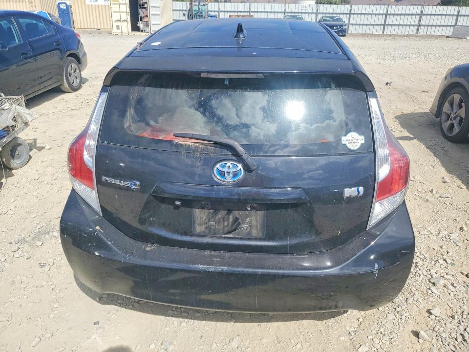 Photo 6 from auction – 2015 TOYOTA PRIUS C with VIN JTDKDTB38F1097795