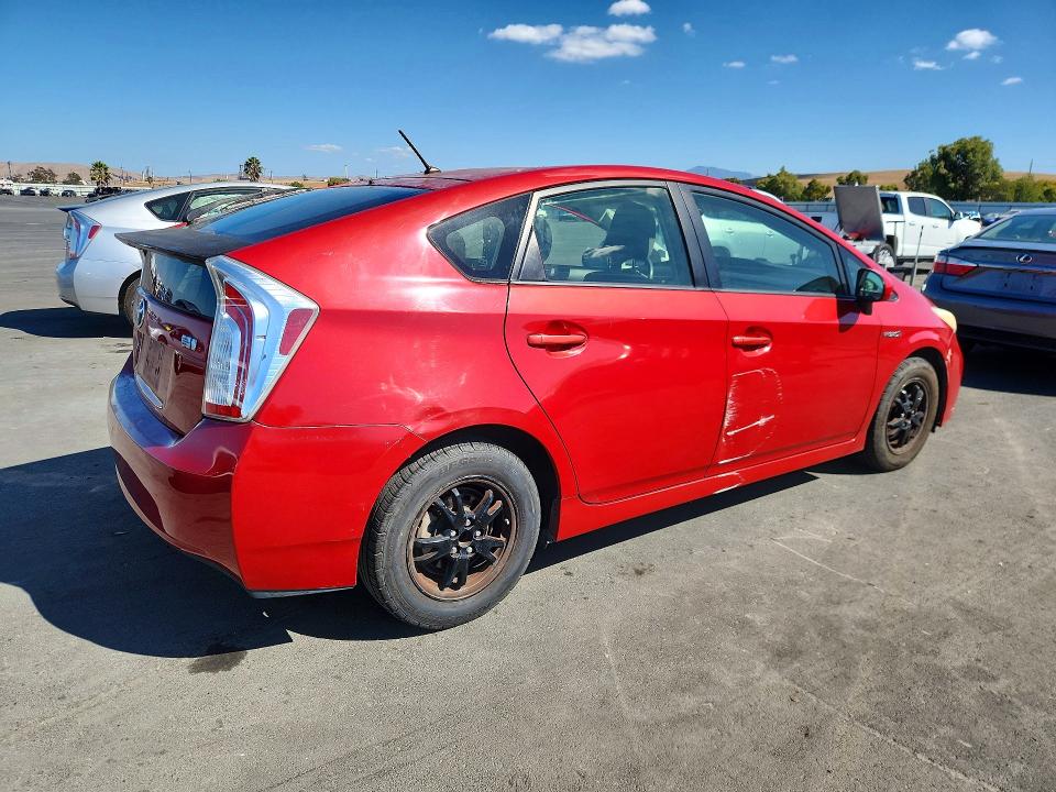 Photo 3 from auction – 2013 TOYOTA PRIUS with VIN JTDKN3DU8D5583659