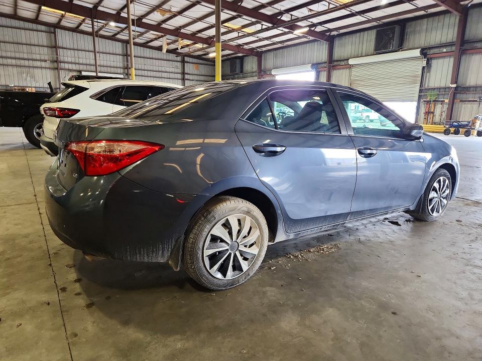 Photo 3 from auction – 2017 TOYOTA COROLLA with VIN 5YFBURHE9HP598396