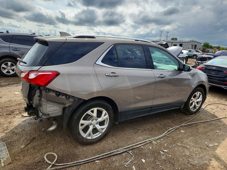 Photo 3 from auction – 2018 CHEVROLET EQUINOX with VIN 3GNAXXEU9JL167151