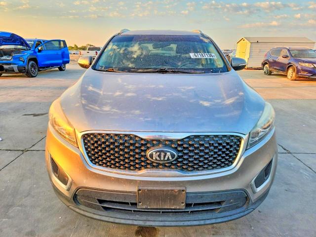 Photo 5 from auction – 2018 KIA SORENTO with VIN 5XYPG4A33JG346033