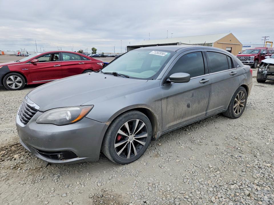 CHRYSLER 200 2012 with VIN 1C3CCBHG0CN284338 - Photo from auction