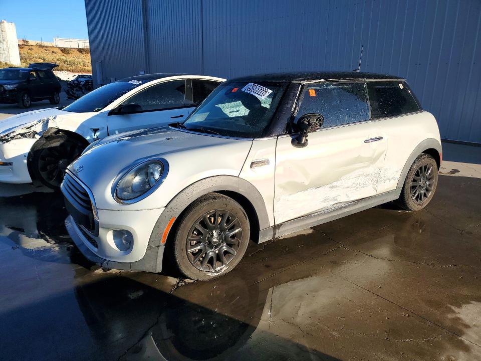 MINI COOPER 2017 z numerem VIN WMWXP5C34H2F61086 - Zdjęcie z aukcji
