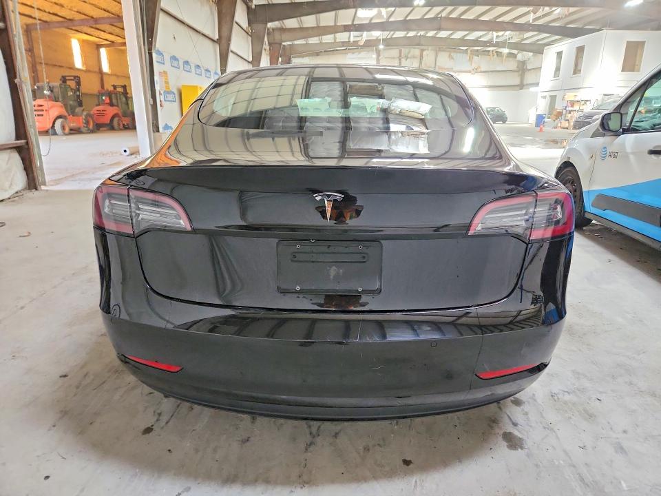Foto 6 de la subasta – 2022 TESLA MODEL 3 con VIN 5YJ3E1EAXNF189450