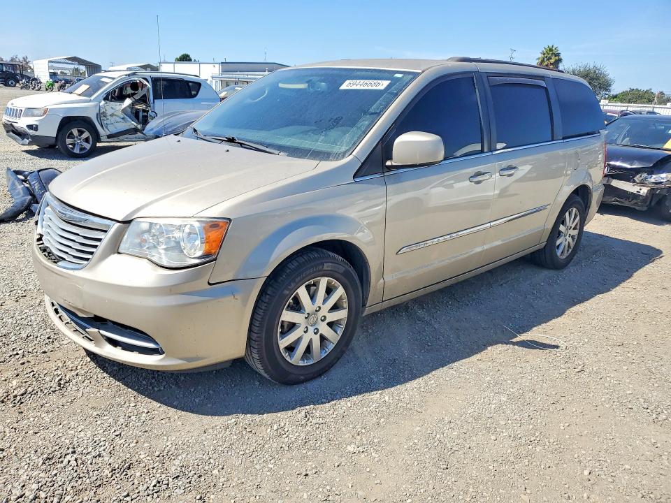 2015 CHRYSLER TOWN & COUNTRY - Търг №69446686