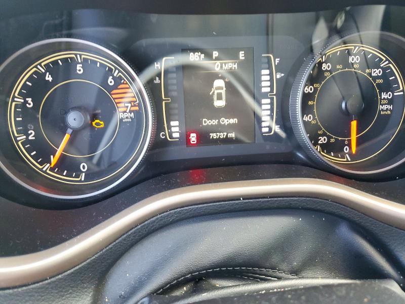 Снимка 9 от търг – 2018 JEEP CHEROKEE с VIN 1C4PJLCB5JD544255