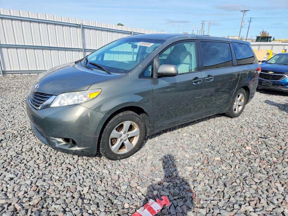 TOYOTA SIENNA 2012 с VIN 5TDKA3DC7CS013406 - Снимка от търг