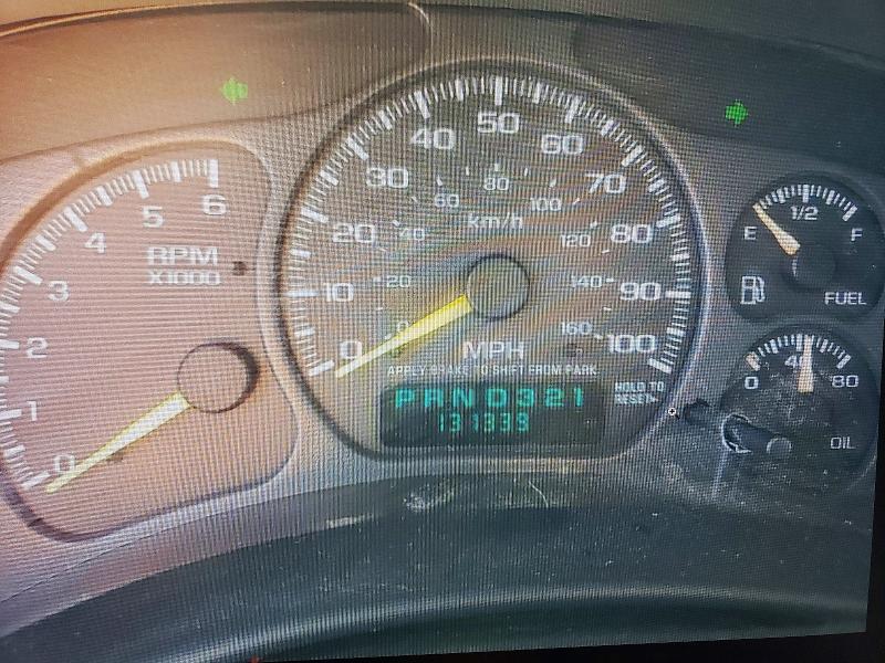 Photo 9 from auction – 2001 CHEVROLET TAHOE with VIN 1GNEC13T01J183704