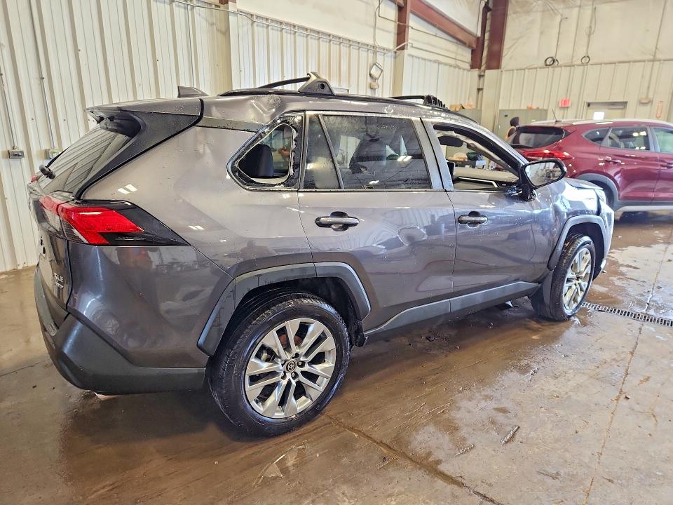 Photo 3 from auction – 2024 TOYOTA RAV4 with VIN 2T3A1RFV1RC401477