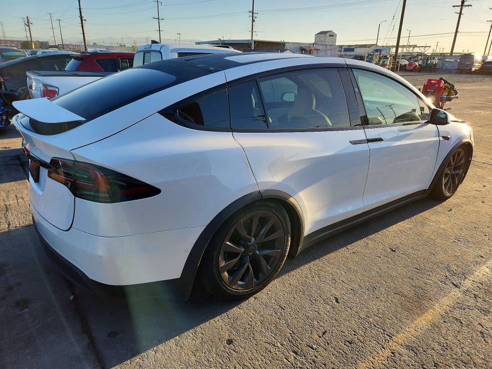 Photo 3 from auction – 2022 TESLA MODEL X with VIN 7SAXCAE56NF362491
