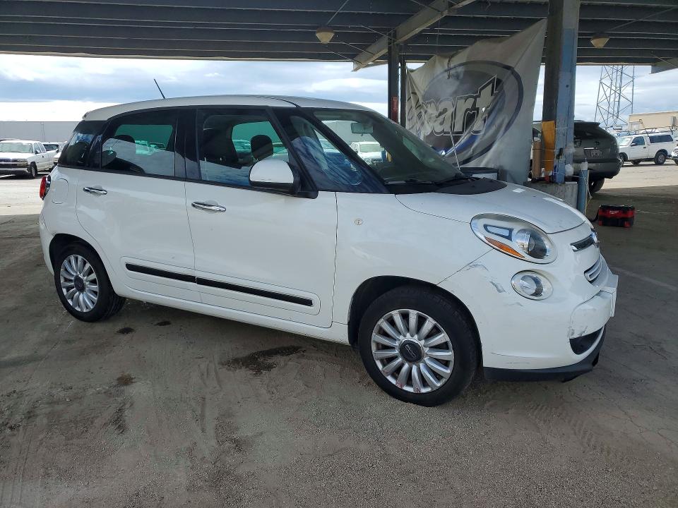 Photo 4 from auction – 2014 FIAT 500L with VIN ZFBCFABH1EZ001703