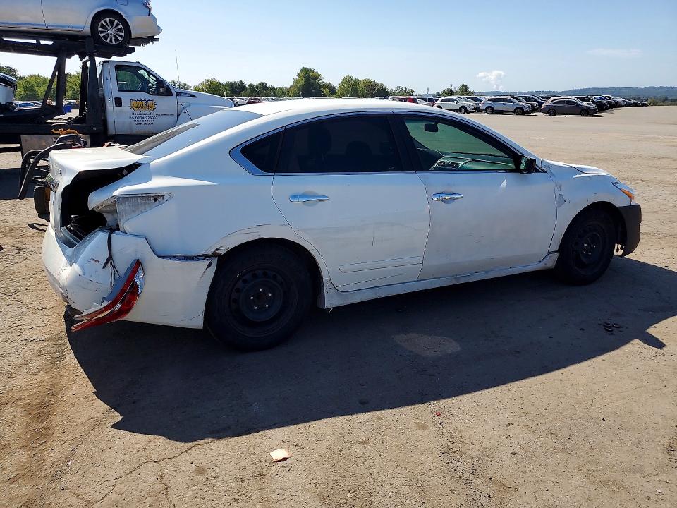 Photo 3 from auction – 2015 NISSAN ALTIMA with VIN 1N4AL3AP8FN388427