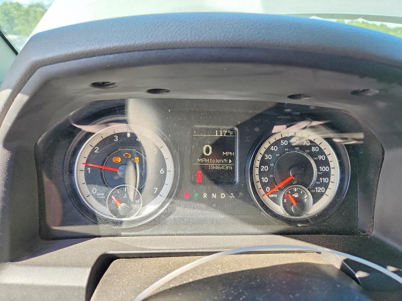 Снимка 9 от търг – 2016 RAM 1500 с VIN 1C6RR6KG5GS183606
