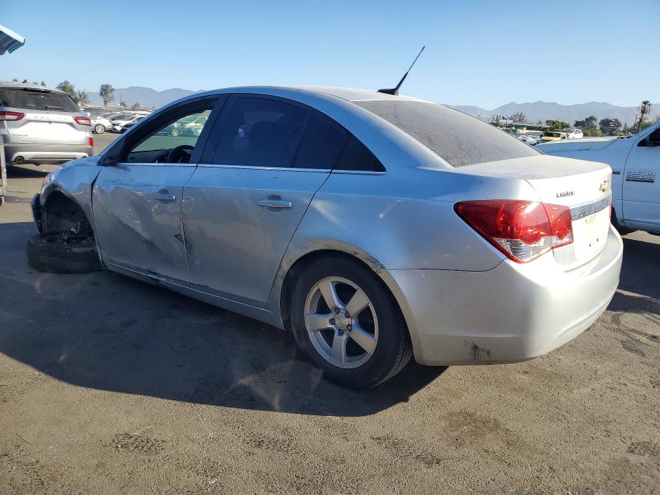 Photo 2 from auction – 2013 CHEVROLET CRUZE with VIN 1G1PC5SB1D7204538