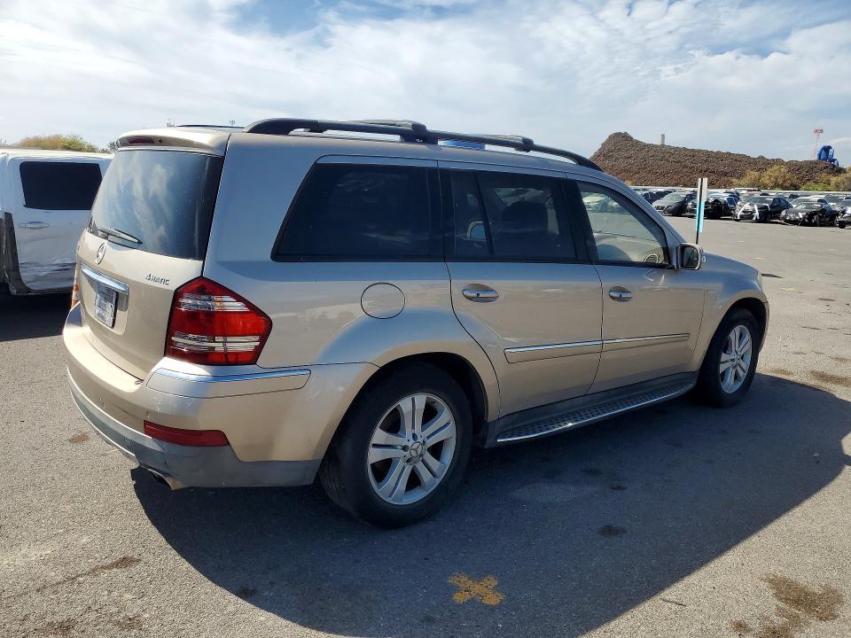 Снимка 3 от търг – 2007 MERCEDES-BENZ GL с VIN 4JGBF71EX7A174748
