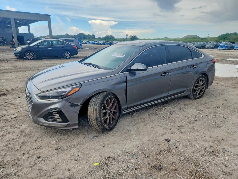 HYUNDAI SONATA 2019 с VIN 5NPE34AB6KH821209 - Снимка от търг