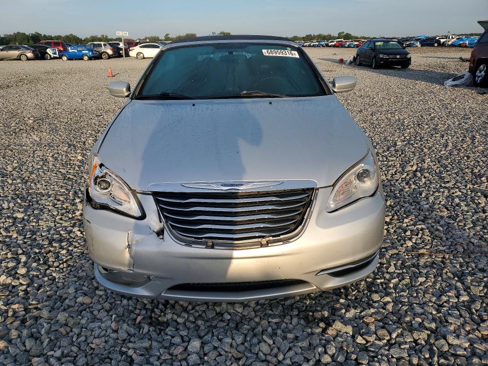 Photo 5 from auction – 2012 CHRYSLER 200 with VIN 1C3BCBEB3CN233288