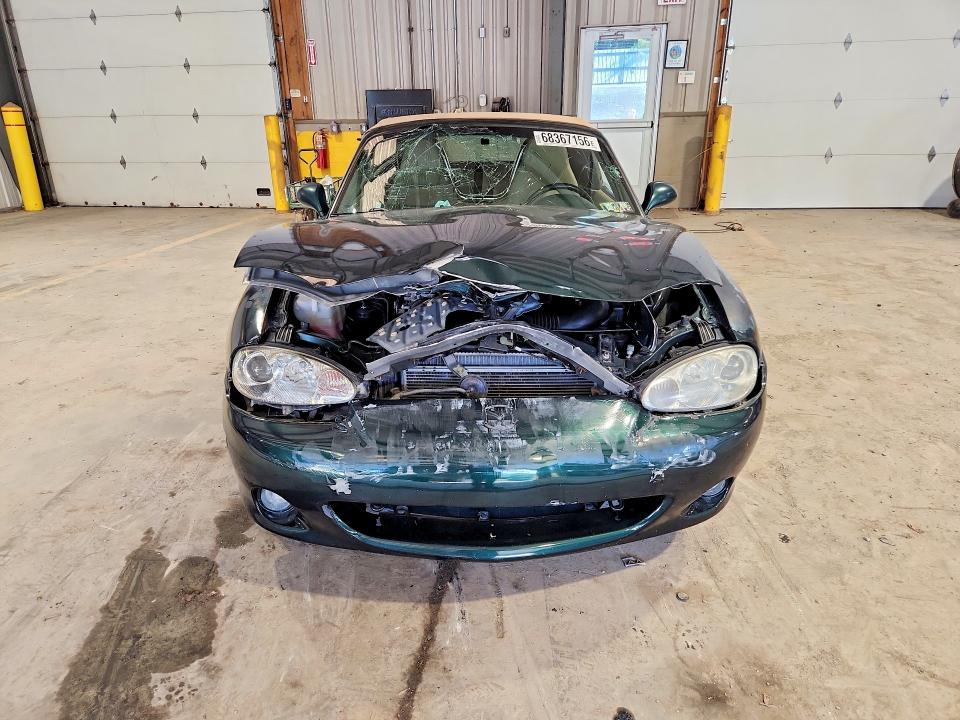 Снимка 5 от търг – 2003 MAZDA MX-5 MIATA с VIN JM1NB353230305962