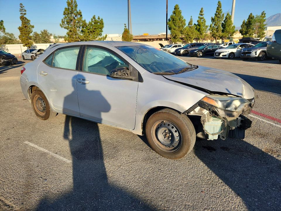 Photo 4 from auction – 2016 TOYOTA COROLLA with VIN 5YFBURHE5GP433931