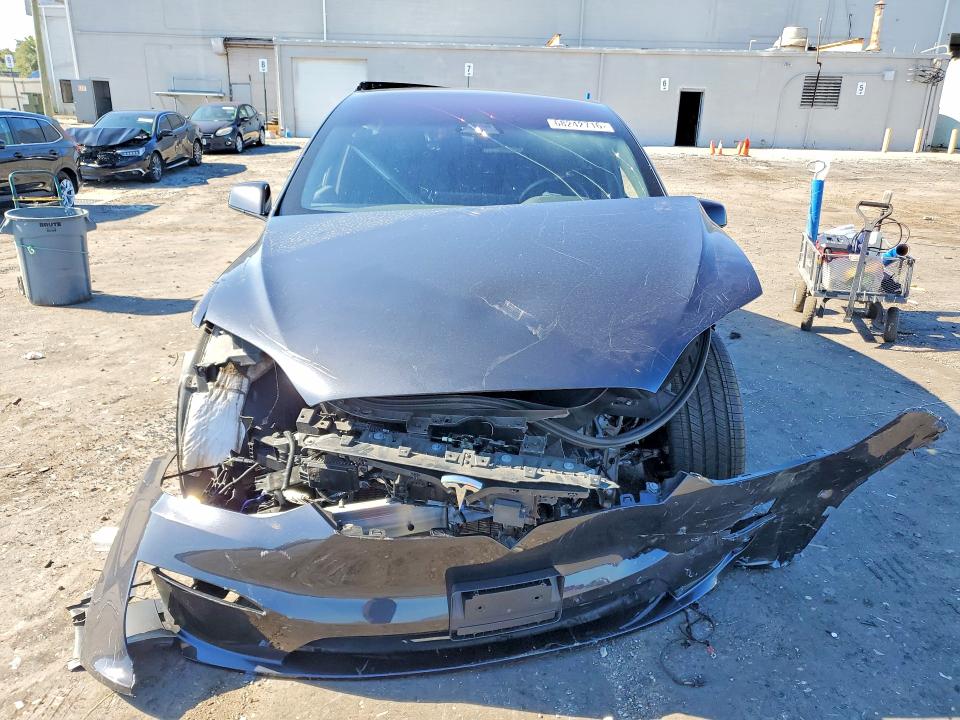 صورة رقم 5 من المزاد - 2024 TESLA MODEL X مع VIN 7SAXCDE56RF445037