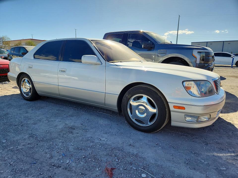 Фото 4 с аукциона – 1998 LEXUS LS с VIN JT8BH28F1W0139468