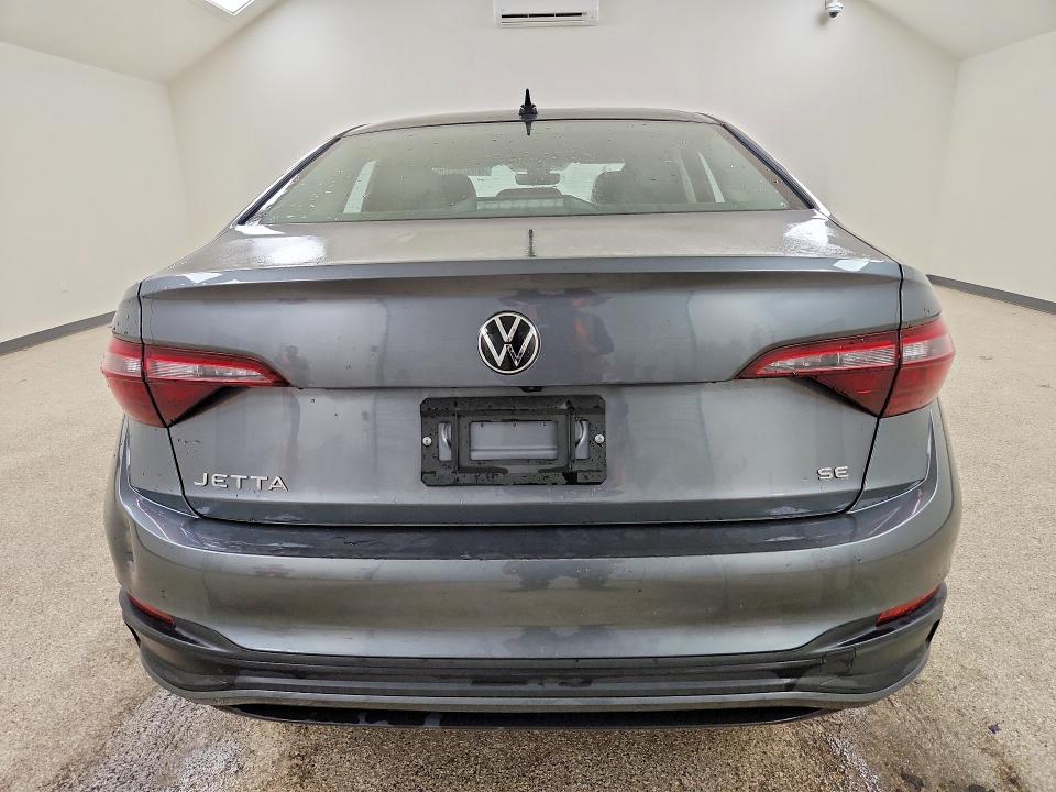 Photo 6 from auction – 2024 VOLKSWAGEN JETTA with VIN 3VW7M7BUXRM072813