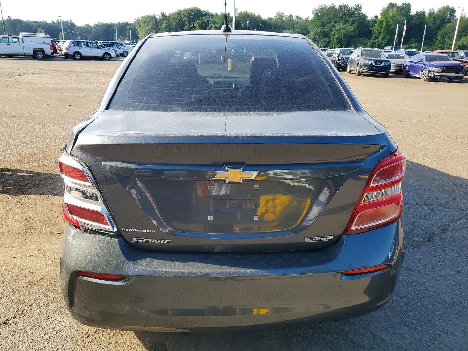 Снимка 6 от търг – 2020 CHEVROLET SONIC с VIN 1G1JF5SB2L4119642