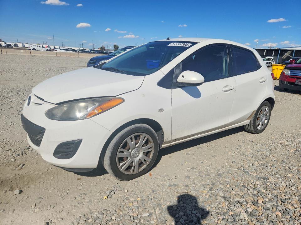 2014 MAZDA MAZDA2