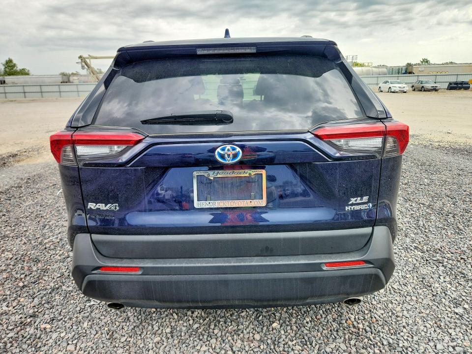 صورة رقم 6 من المزاد - 2022 TOYOTA RAV4 مع VIN JTMB6RFV1ND051327