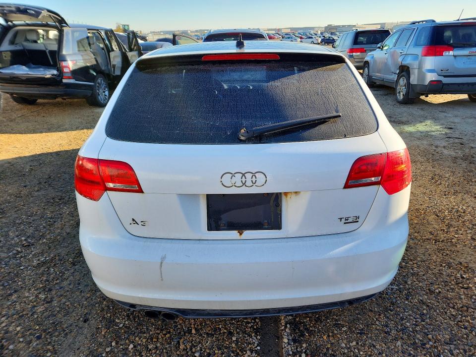 Zdjęcie 6 z aukcji – 2011 AUDI A3 z VIN WAUMFCFM0BA097206