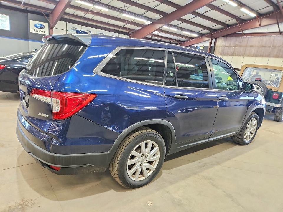 Photo 3 from auction – 2019 HONDA PILOT with VIN 5FNYF6H11KB020845