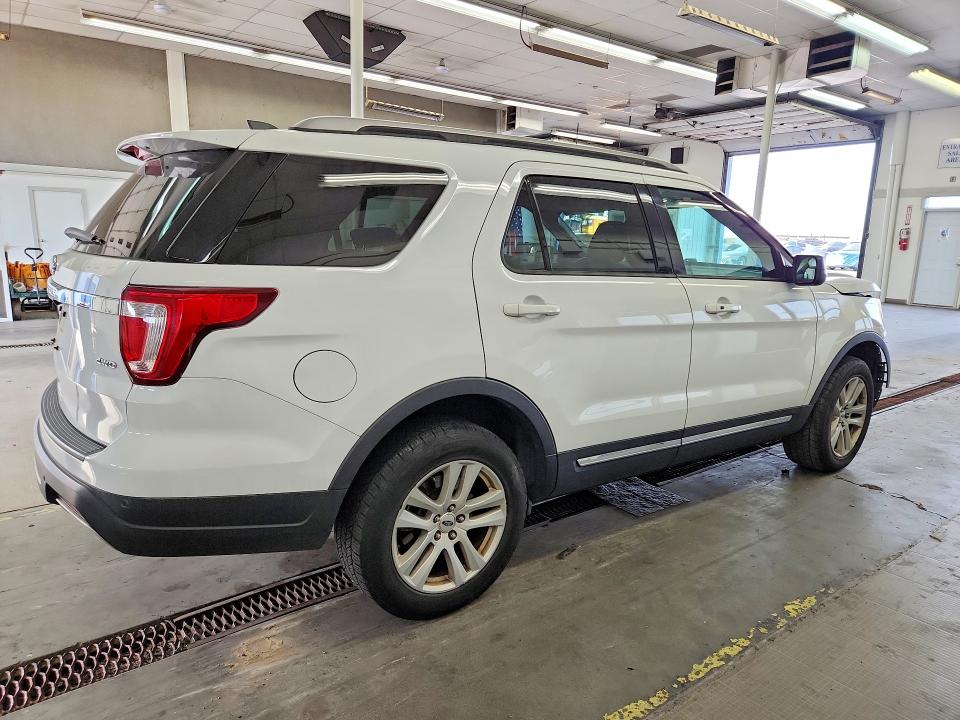 Снимка 3 от търг – 2018 FORD EXPLORER с VIN 1FM5K8D80JGA89149