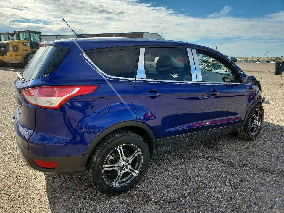 Photo 3 from auction – 2015 FORD ESCAPE with VIN 1FMCU0GX6FUA17984