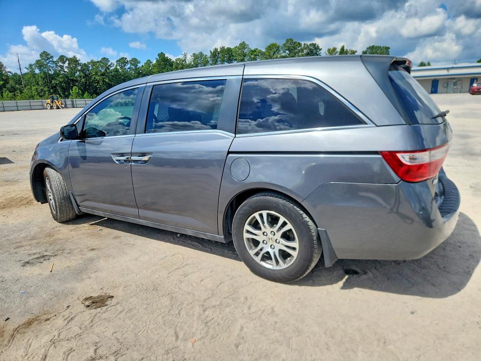 Снимка 2 от търг – 2012 HONDA ODYSSEY с VIN 5FNRL5H45CB136469