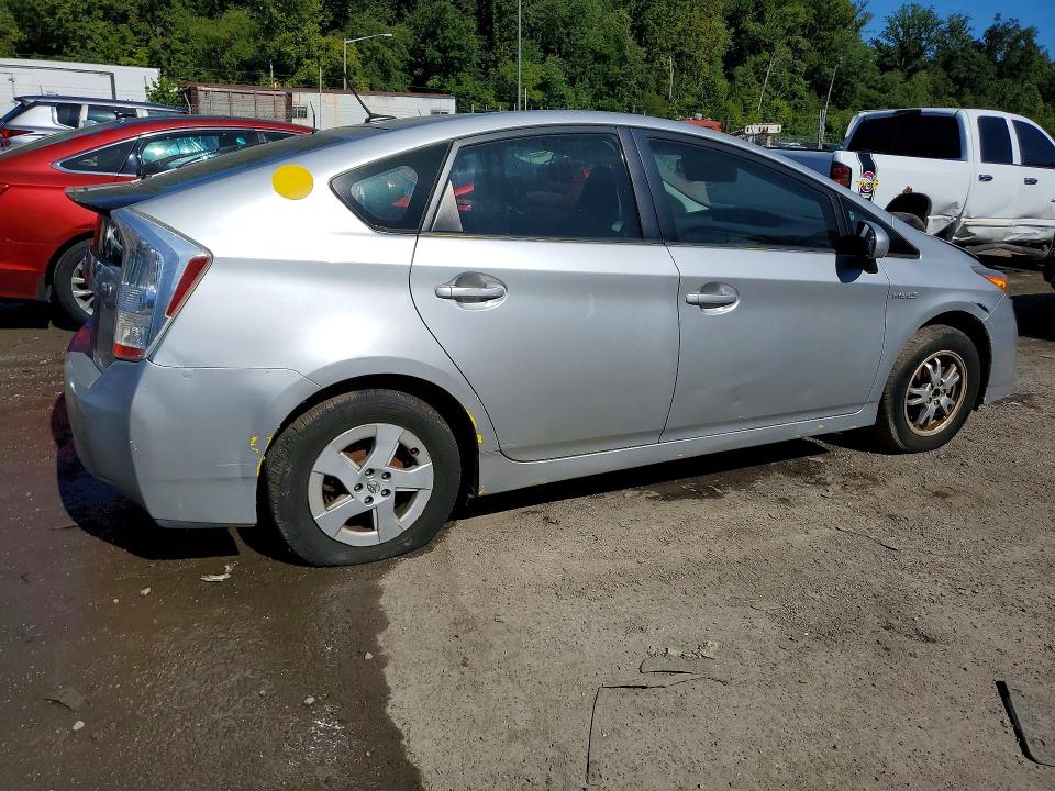 Photo 3 from auction – 2011 TOYOTA PRIUS with VIN JTDKN3DU6B0291812