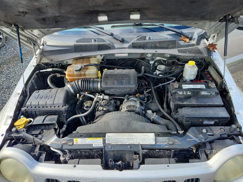 Photo 12 from auction – 2005 JEEP LIBERTY with VIN 1J4GL58KX5W515918