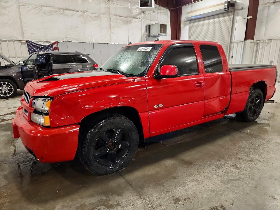 CHEVROLET SILVERADO 2003 with VIN 2GCEK19N831373655 - Photo from auction