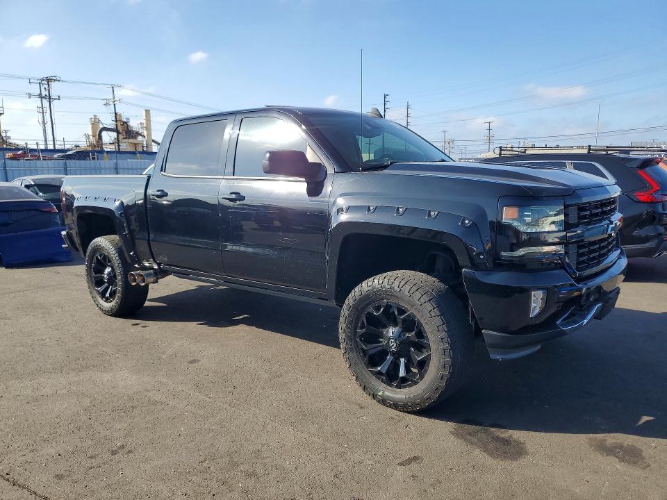 صورة رقم 4 من المزاد - 2017 CHEVROLET SILVERADO مع VIN 3GCUKSEC9HG193783