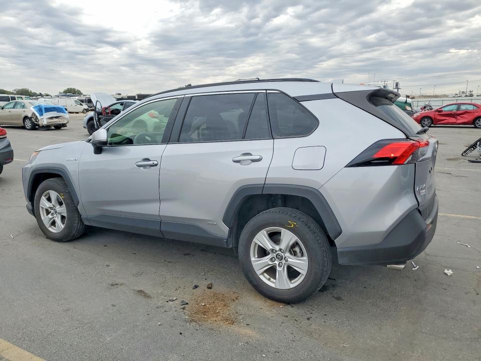 Снимка 2 от търг – 2019 TOYOTA RAV4 с VIN JTMMWRFV1KD003394