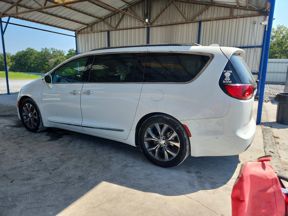 Photo 2 from auction – 2018 CHRYSLER PACIFICA with VIN 2C4RC1GGXJR321865